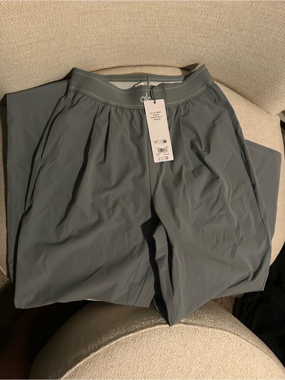 🔥NWT! Suit Up Pant in Unique Grey! SZ is Medium!